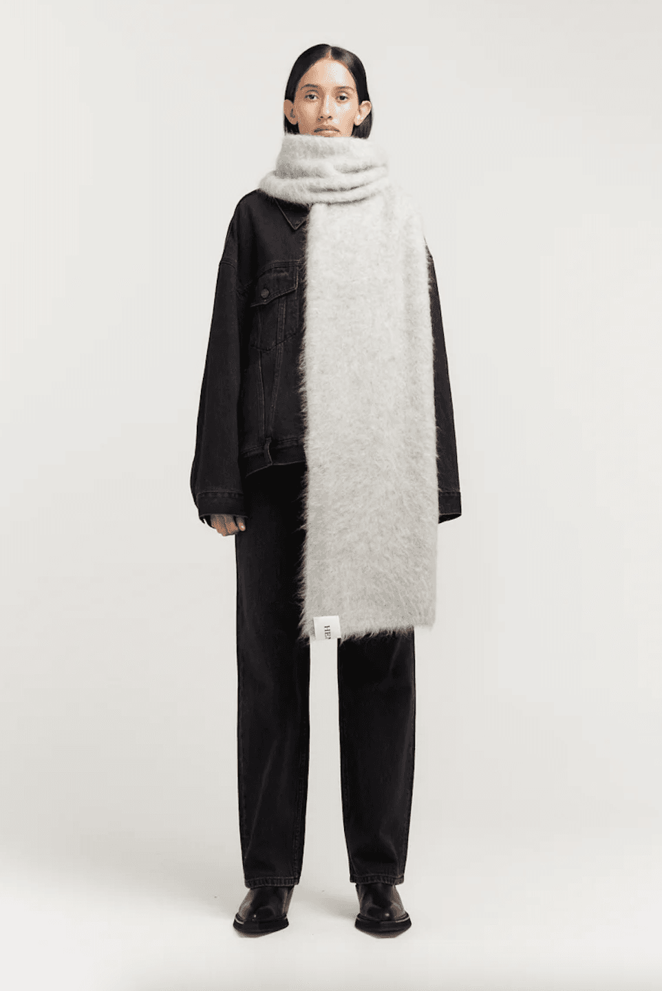 Henne large pale grey scarf on model