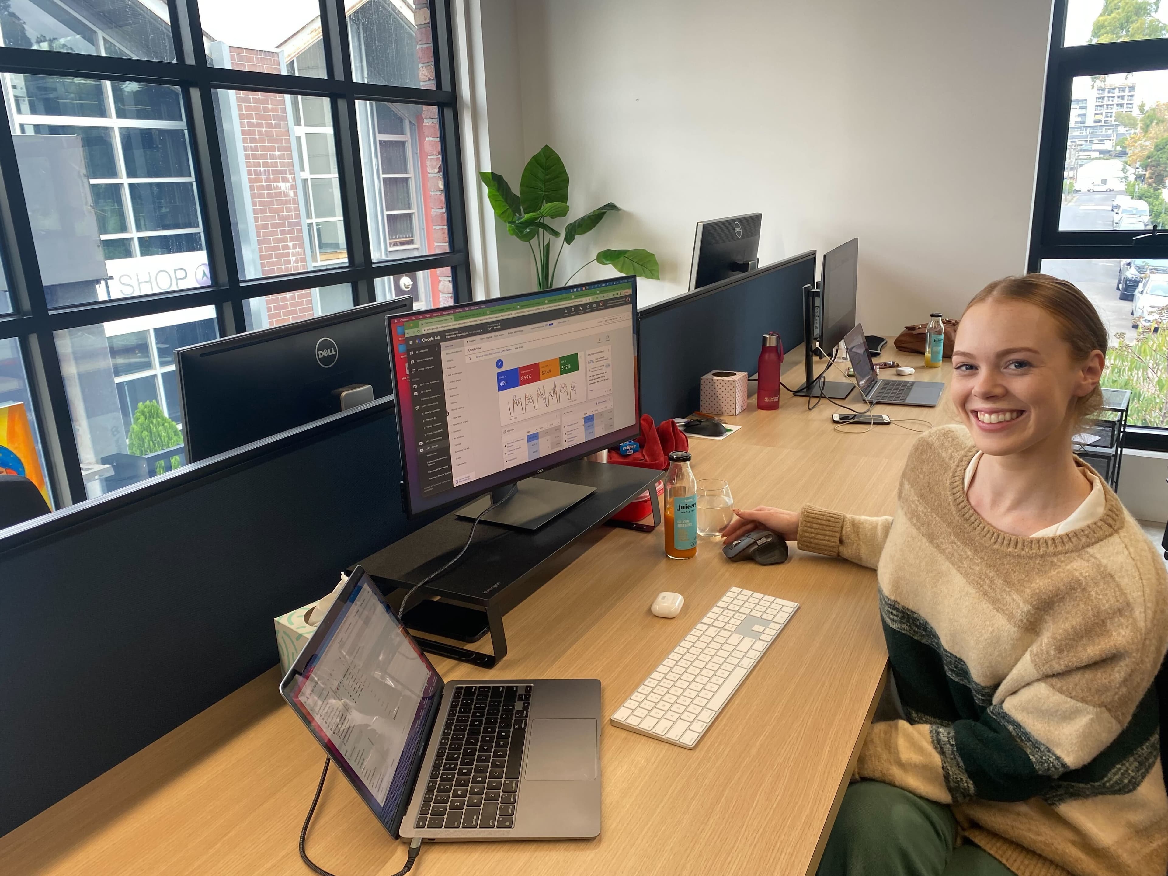 optimising employee marnie at her desk